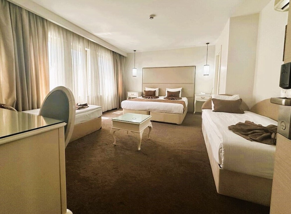 Taximtown Otel - Image 9