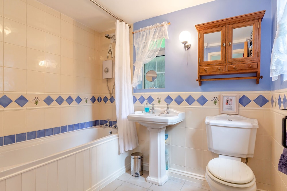 Bodmin Vacations - Westside Cottage - Property Image 5