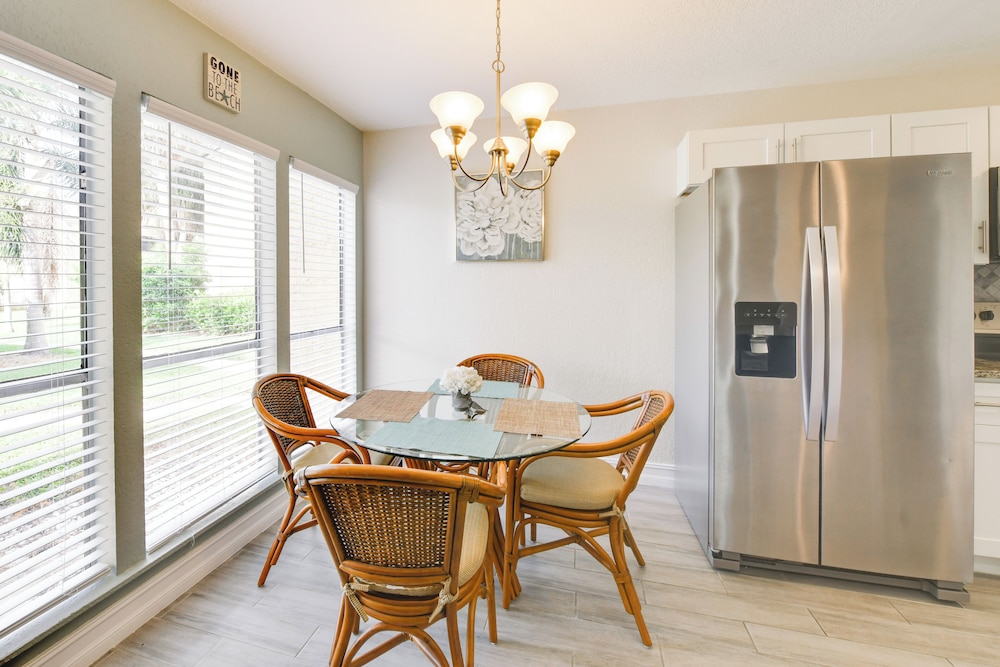 3 Mi to Siesta Key Beach: Condo w/ Heated Pool!