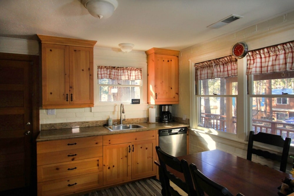 Cyh0444 - Aspen Cabin 2 Bedroom Home