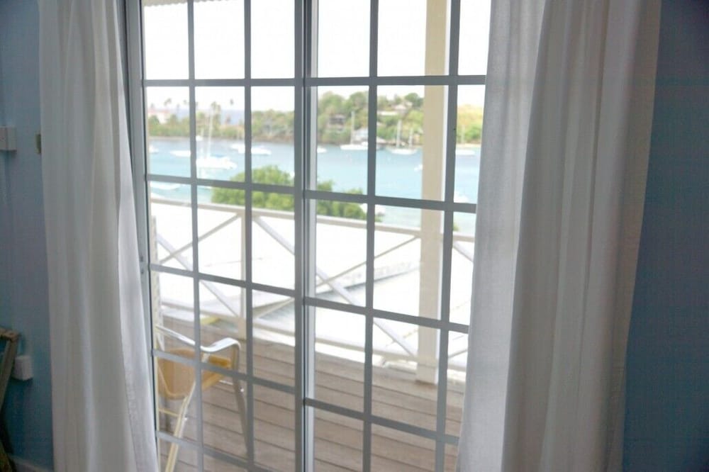 Barefoot Suites