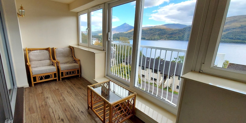 Loch Rannoch Highland Club Otter Lodge 01