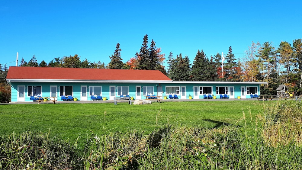 Atlantic View Motel and Cottages