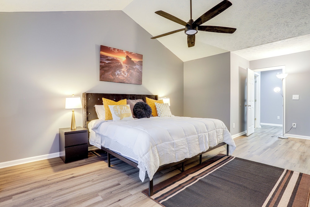 Close to Shopping: Pet-friendly Lawrenceville Home