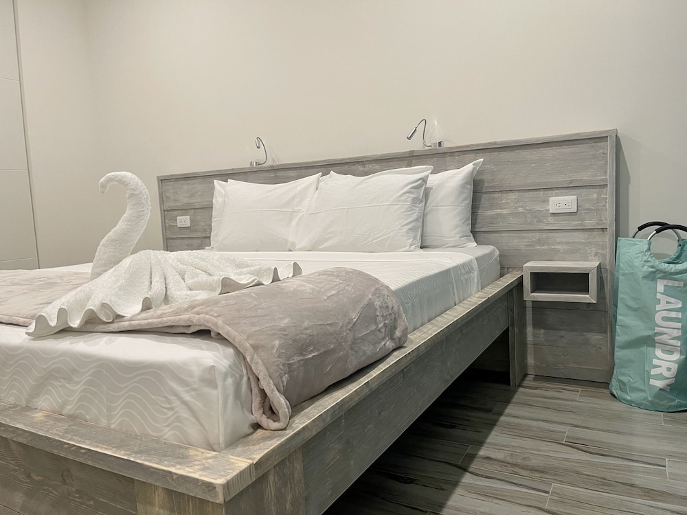 The Cove - Condo Hotel - Perfect Location