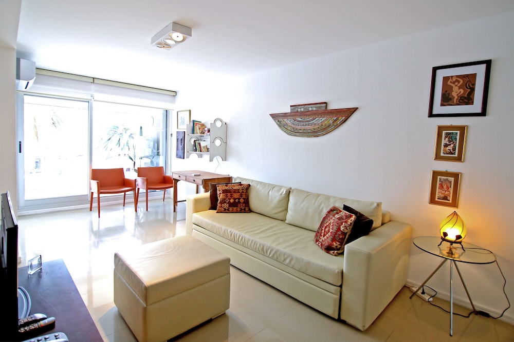 Gala Puerto Apartments
