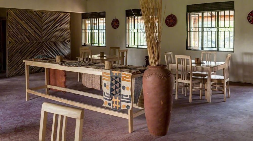 Gorilla Valley Lodge view 5