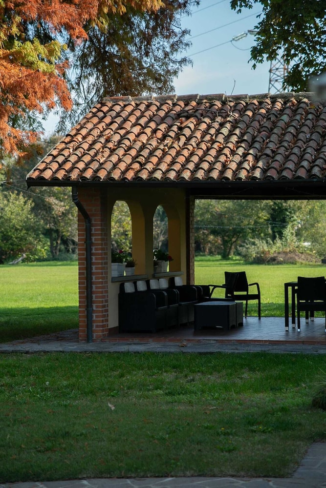 Glozo Villa Sant'Espedito Resort view 2