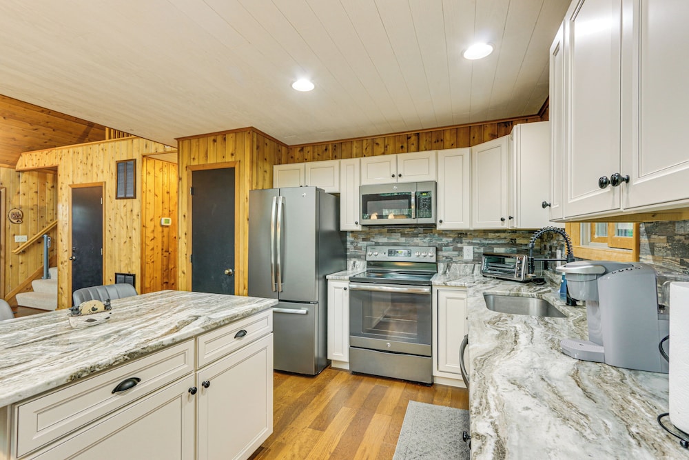 11 Mi to Gettysburg: Serene Home in Fairfield