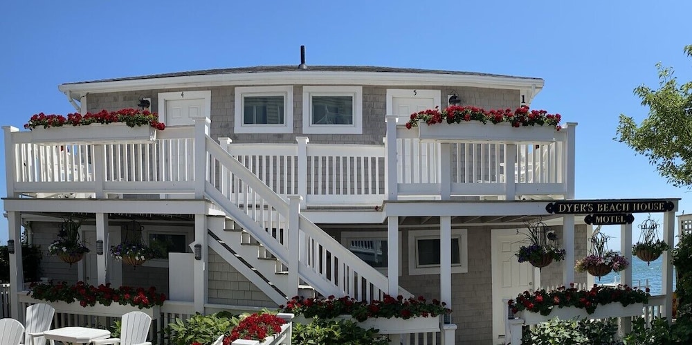 Dyer's Beach House