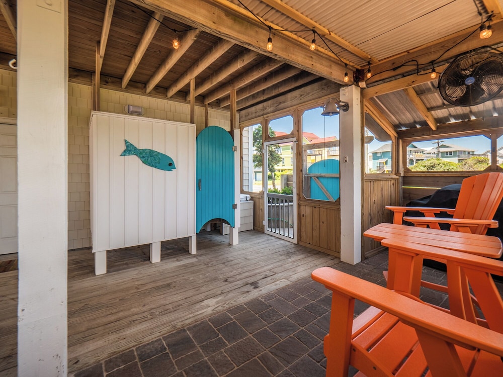 10,000 Reasons by Topsail Realty