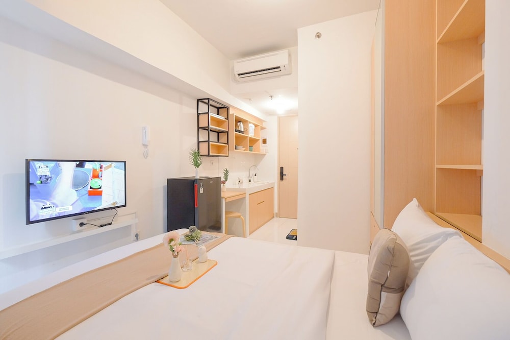 Modern And Compact Studio At Tokyo Riverside Pik 2 Apartement