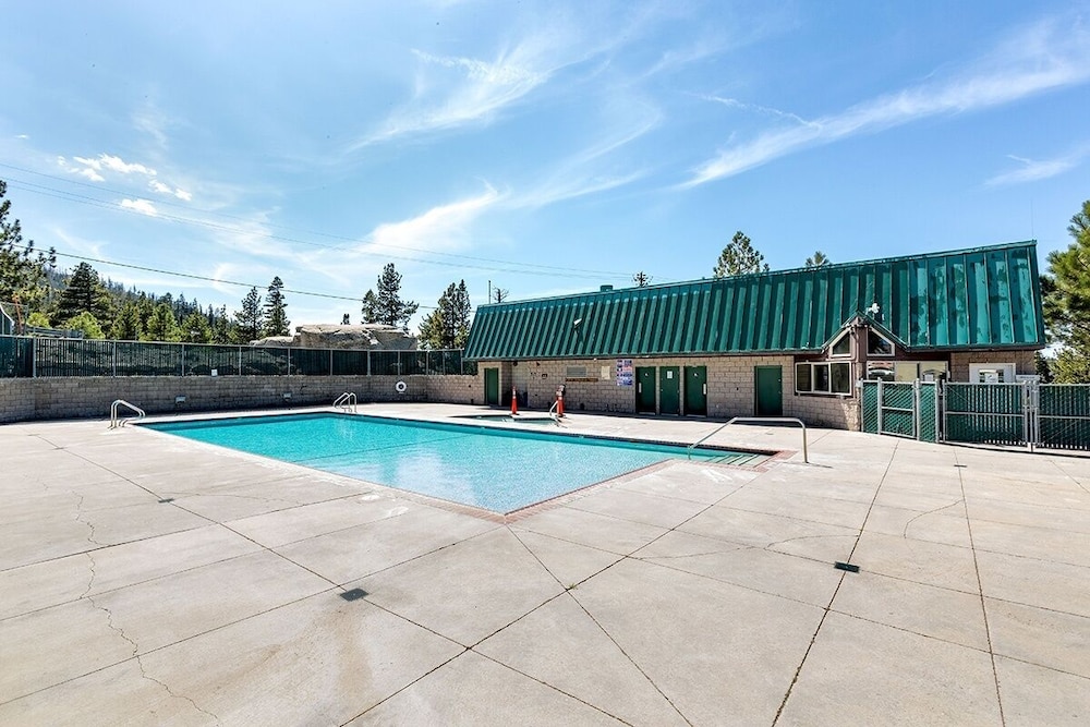 Alpine Haven 2 Bedroom Condo
