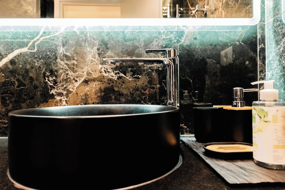 Adam & Eve Apartment