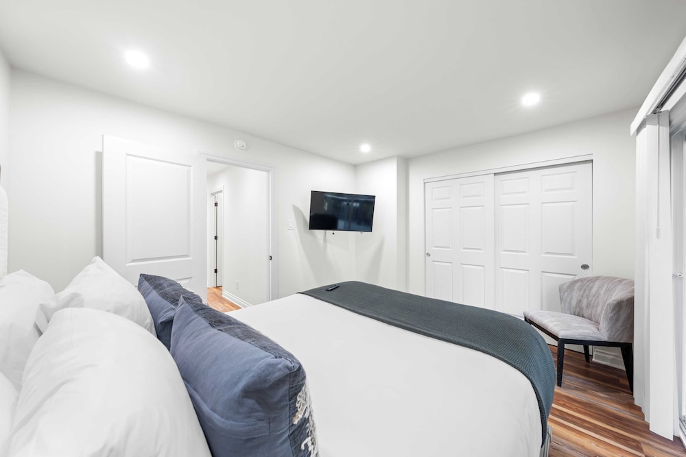 Cozy Forest Hideaway in Incline Village Private Balcony Sierra Solace by Avantstay