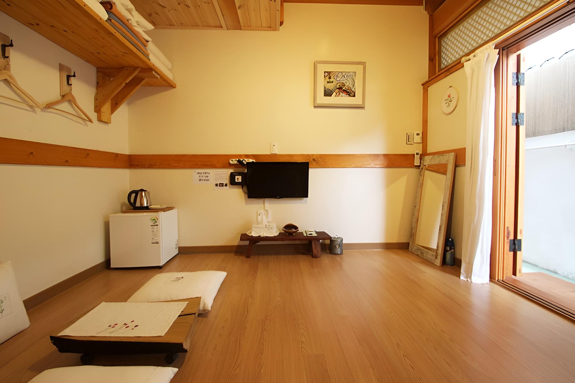 Photo 24