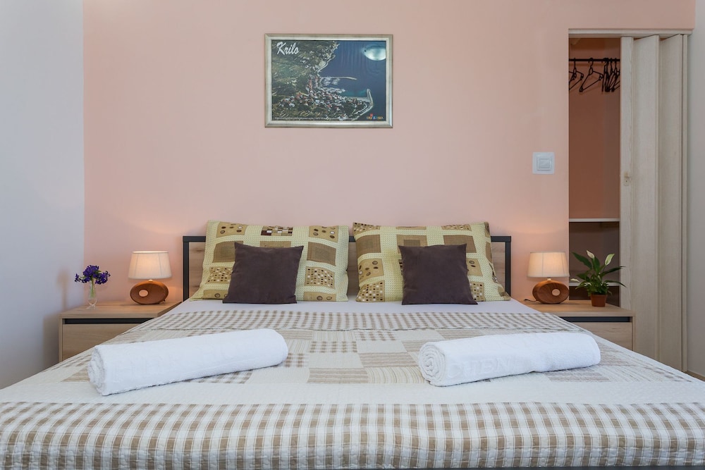Verica - 15 m From Beach - SA3 view 3