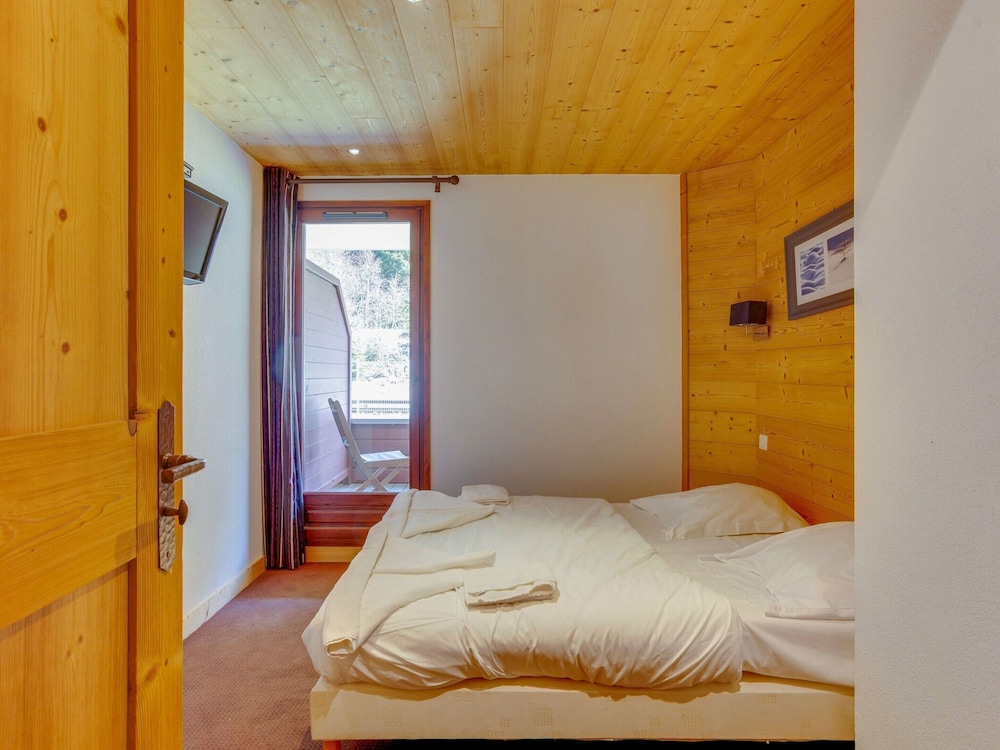 Apartment in Savoyard Mountain Village