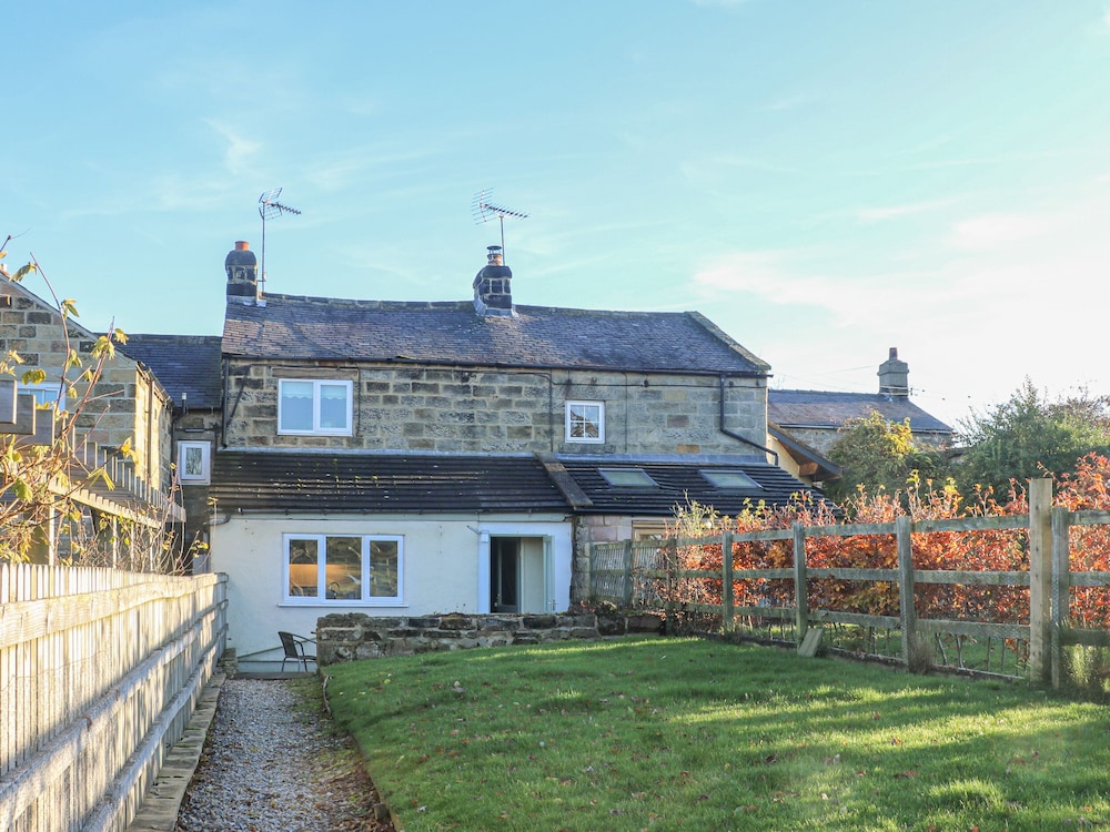 7 Scarah Bank Cottages