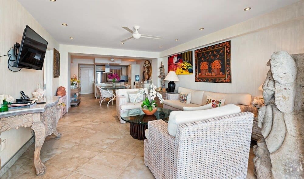 Ocean View 2Br Condo-balcony-beach-pool - 712