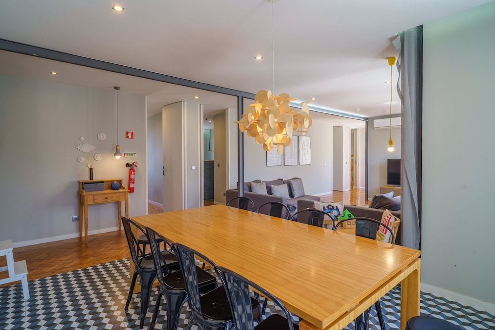 Feel Porto Tawny Townhouse