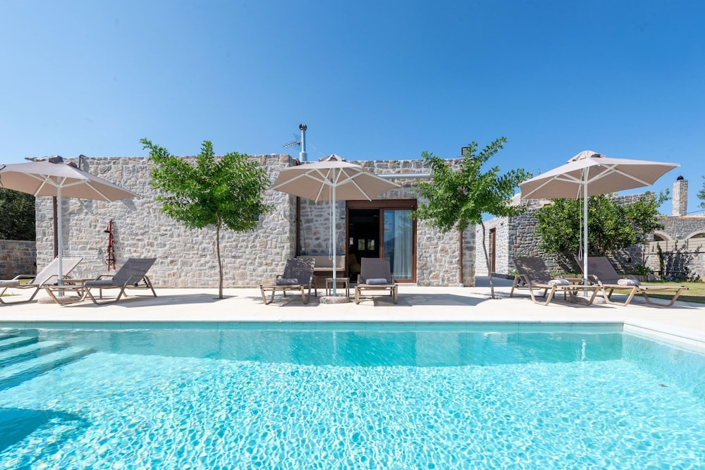 Villa Liatiko With Private Pool