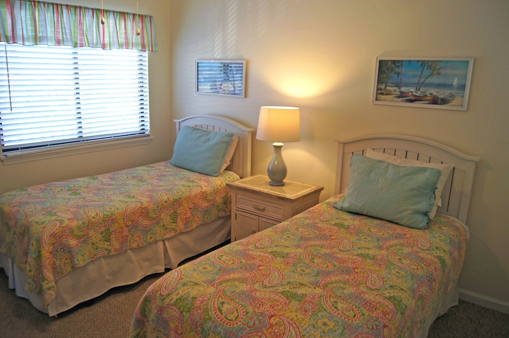 Sea Cloisters 303e 2 Bedroom Condo by RedAwning