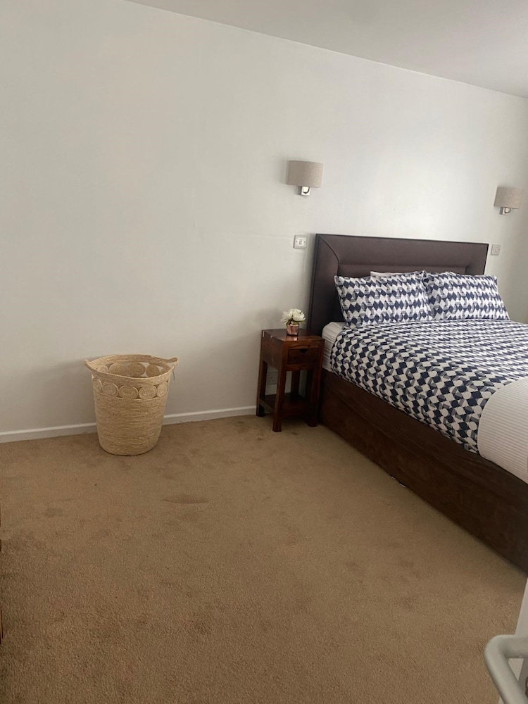 Glendale close - Huku Kwetu - 4 Bedroom