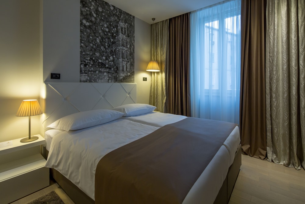 Cornaro Hotel 22