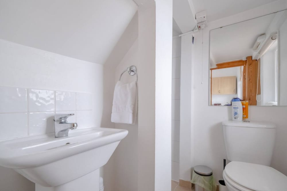 Bright & Quaint Studio Flat - Hornsey!