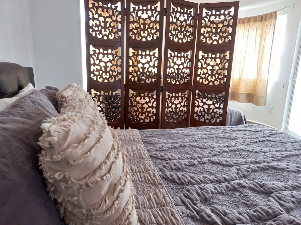La Aurora Hotel like Home