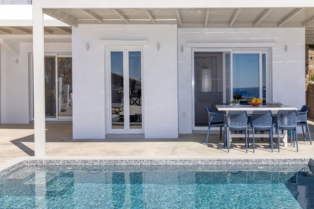 Rmos Seaside Villa A With Private Pool