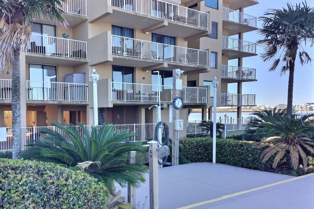 Compass Point 503