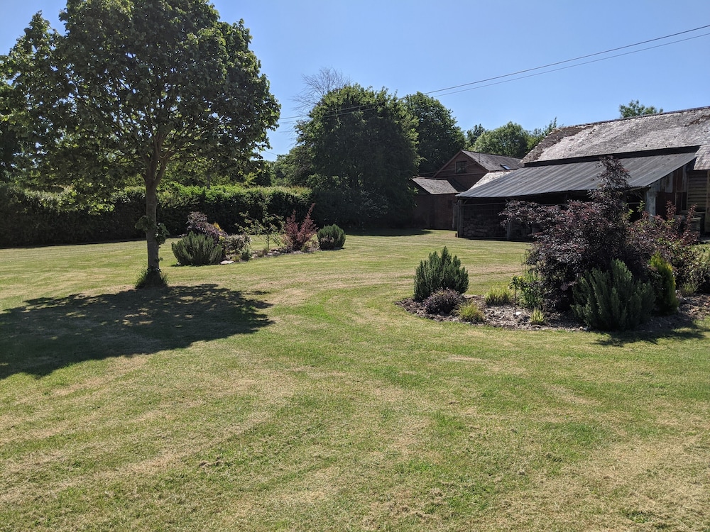 The Dunnit@manor Farm