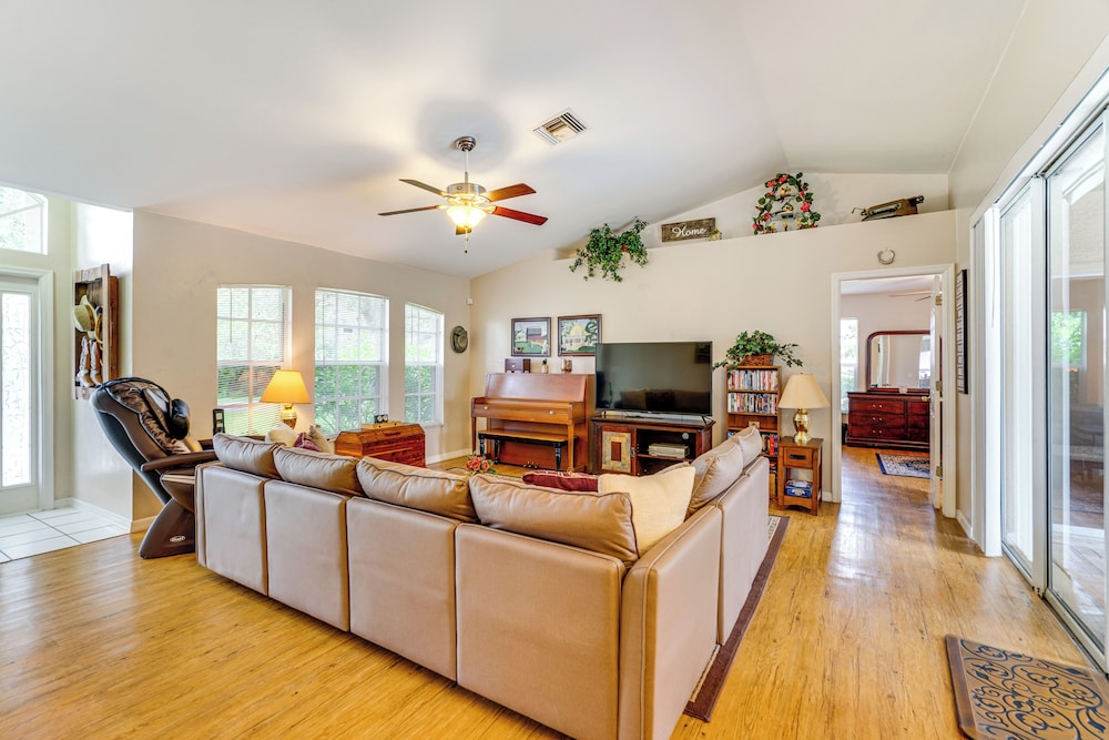 Family Home w/ Pet-friendly Yard in Fort Myers!