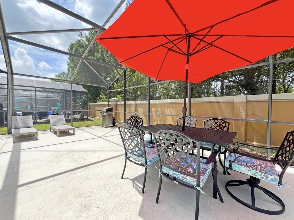 Endless Summer 6 Bedroom Home