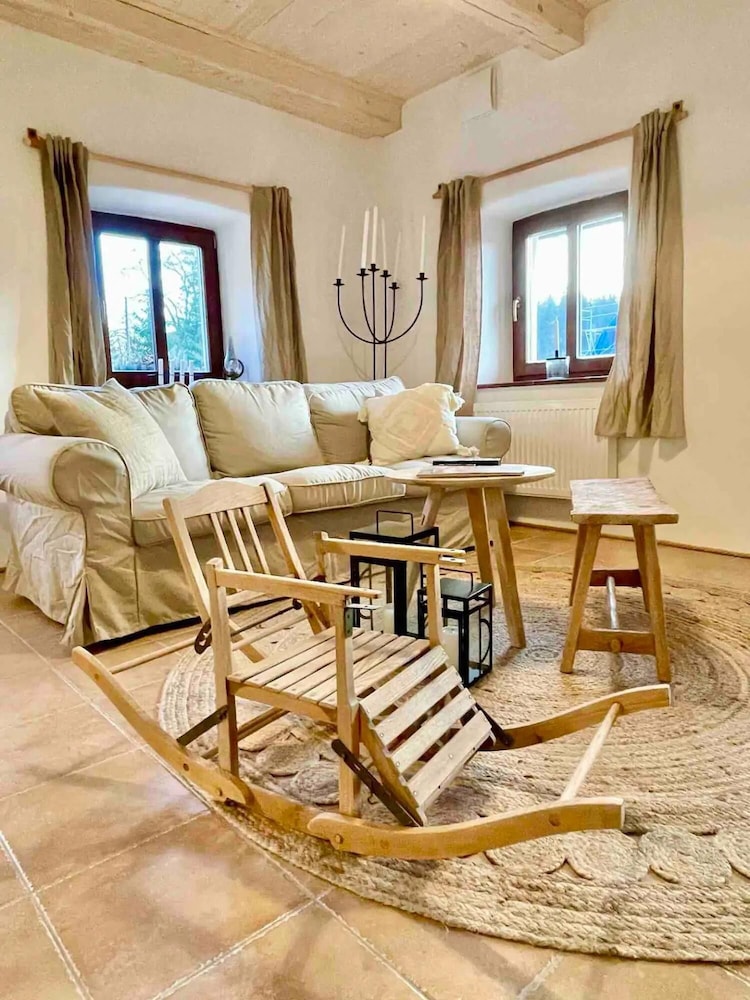 Lucany nad Nisou - Lla560