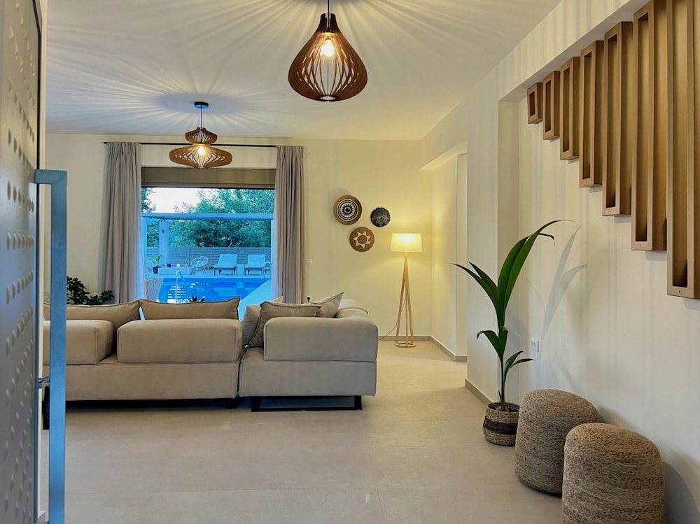 Villa Karissa in Gavalohori view 5