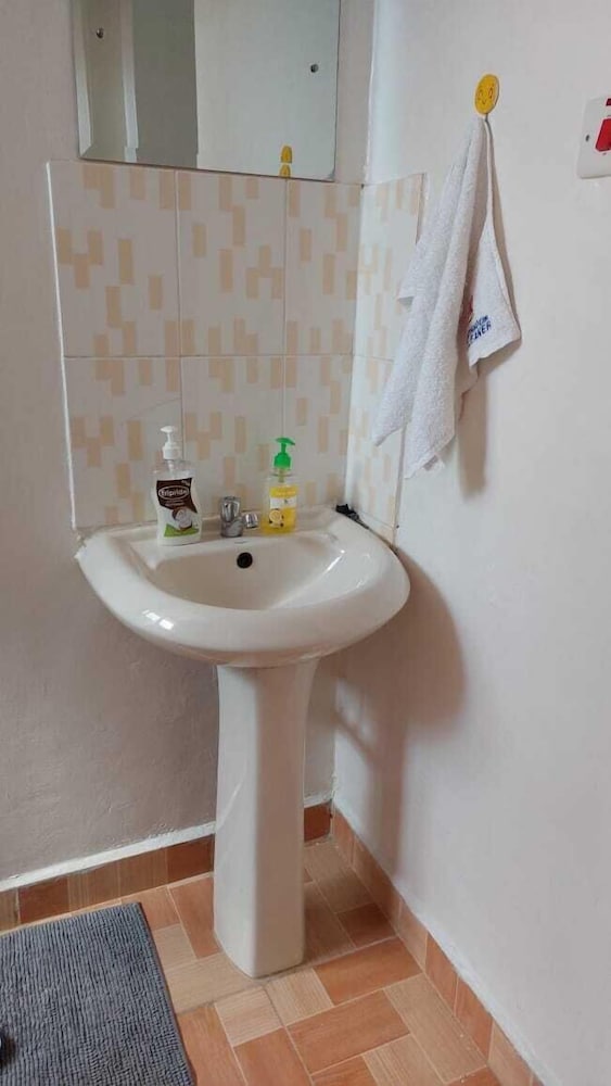 Lux Suites Bayloft Apartments Homabay