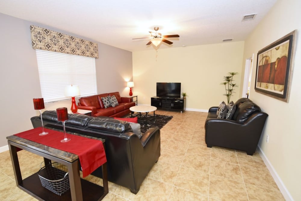 Providence 2323 - Image 4