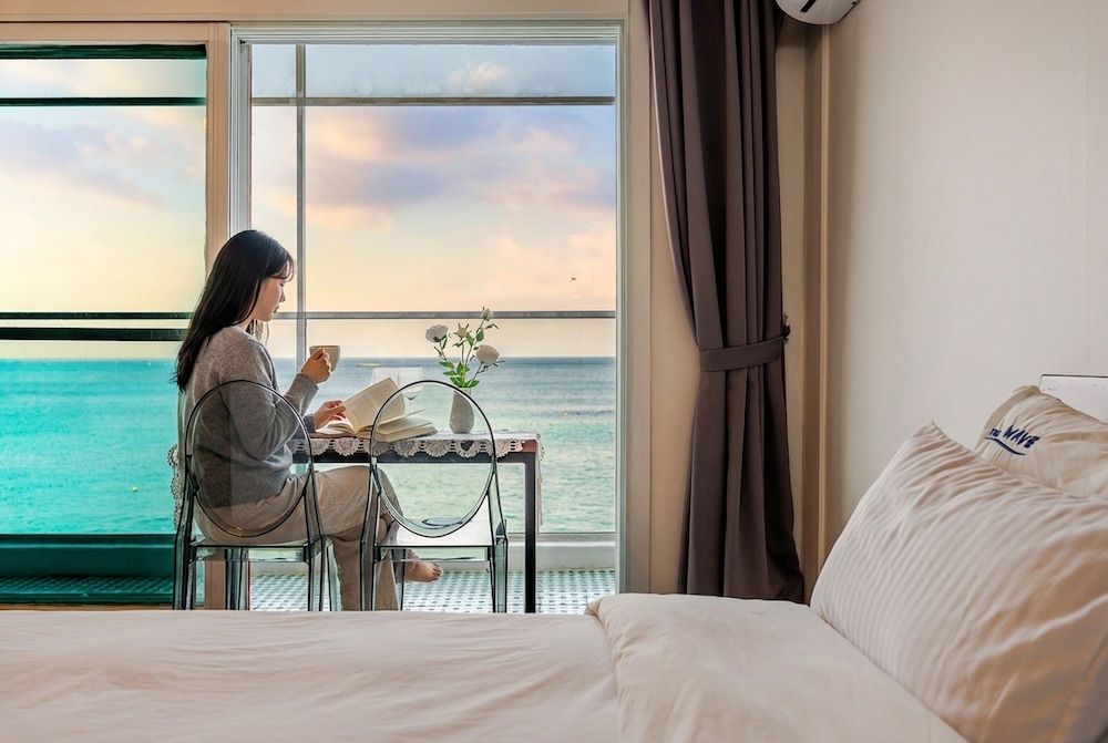 Goseong The Wave Pension