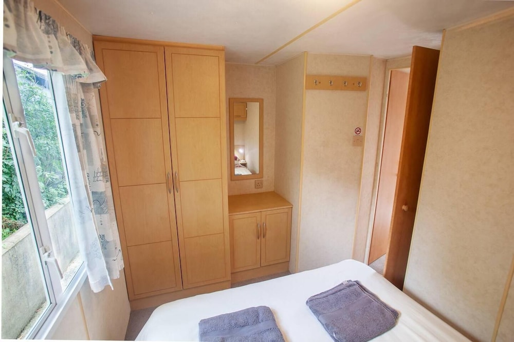 Beautiful 3-bed Cabin in Pembrokeshire Coast view 5