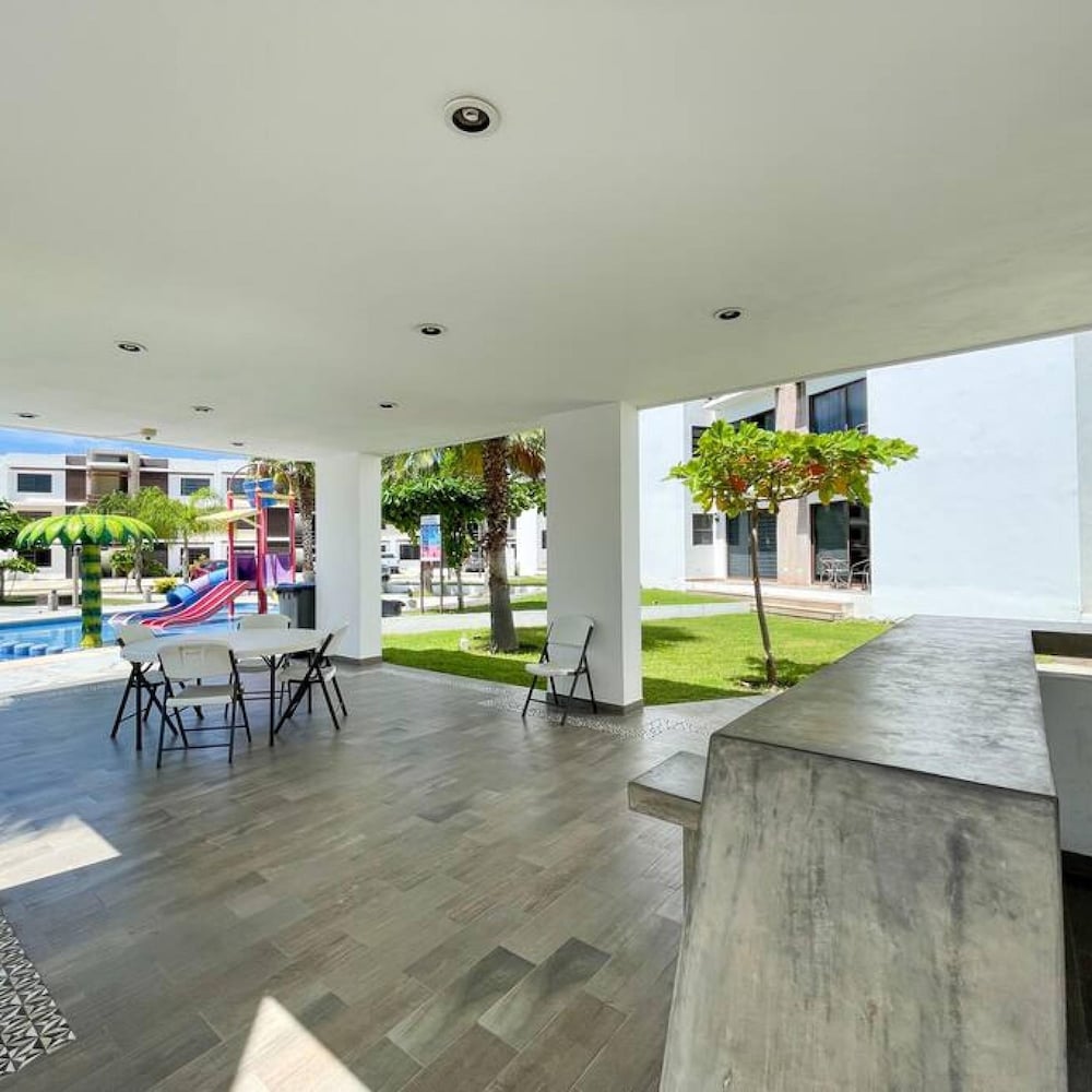 Prime Location House at Cerritos Great Price