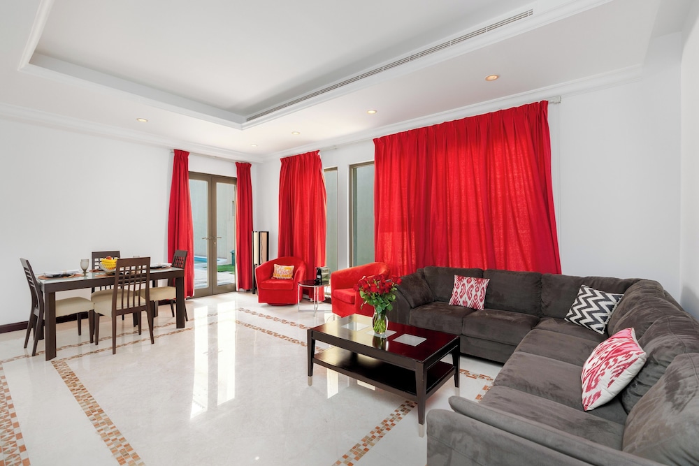 Private Palm Villa - Mint Stay