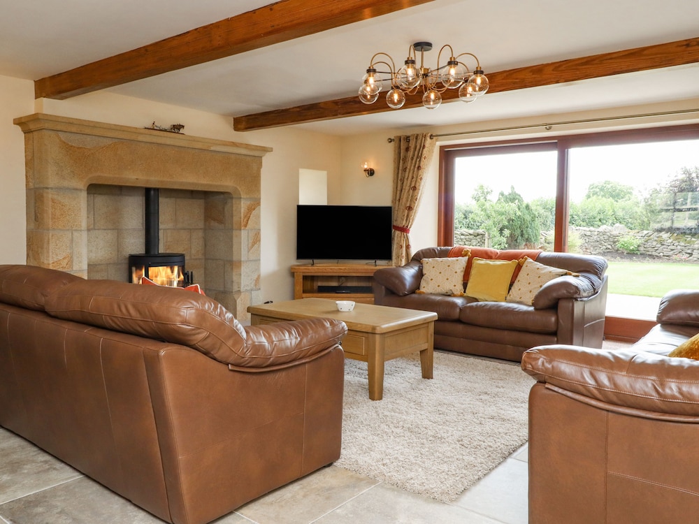 Orcaber Farmhouse