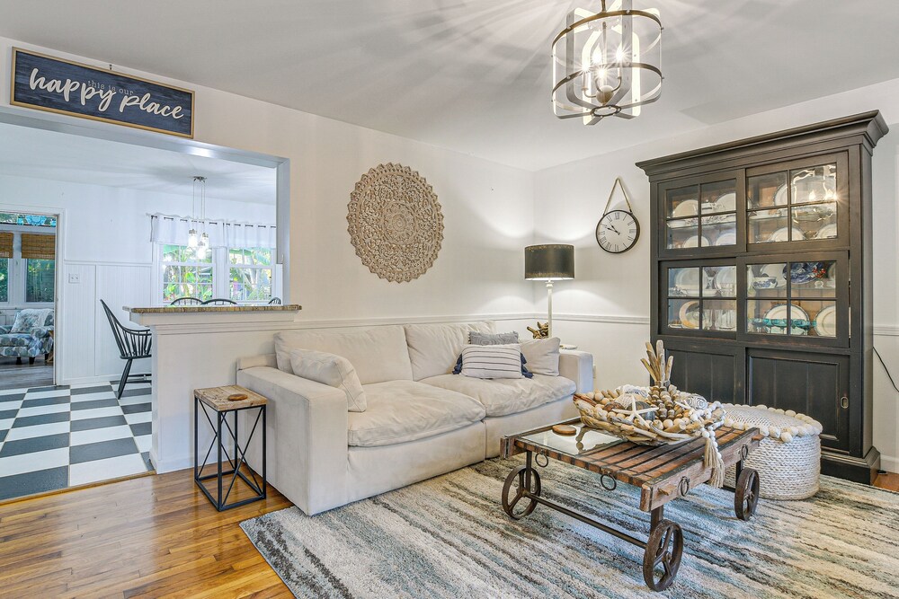 4 Mi to Falls Lake: Dog-friendly Wake Forest Home