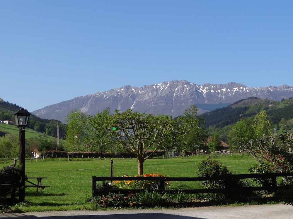 Agroturismo y apartamentos Ondarre