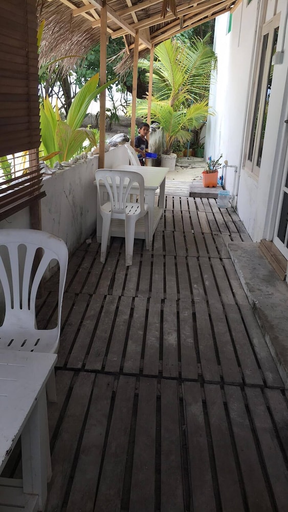 Beach Heaven Maldives - Golden Turtle Guest House photo 2