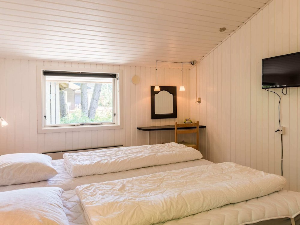 6 Person Holiday Home in Henne view 2