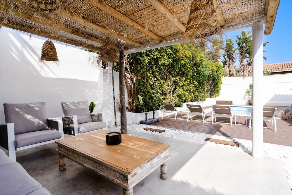 Villa in Marbella Near Beach